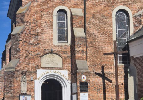 4eaeb582-9a21-4427-8a74-be130695d1a3