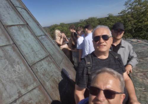 78b339e9-164a-48eb-828c-d29e8c27895c