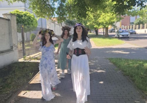 27abbe48-10f8-411c-985a-8d80afa16591