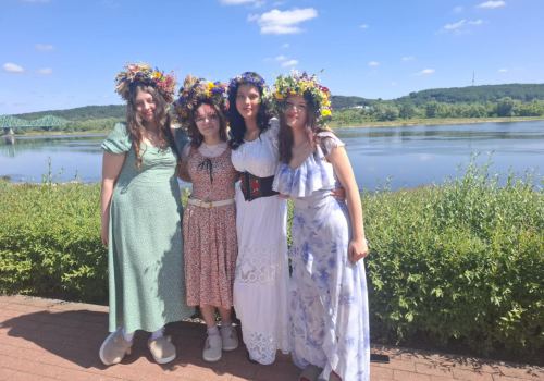 94d15571-b93c-4e7a-8ff9-521b326c22de-1