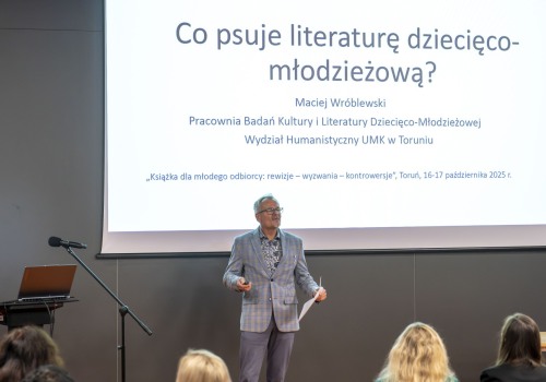 27-KSIAZKA-DLA-MLODEGO-ODBIORCY-16_10_2025-fot_Tomasz-Dorawa