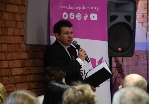 647db6c63e02a_o_large