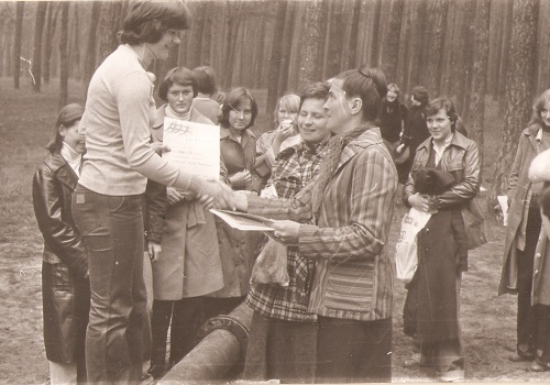 1980-lub-okolo.-Wreczenie-nagrod