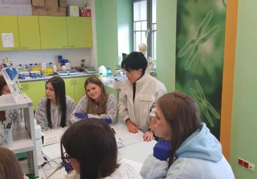 565218296_1713908272607292_9131524163786798905_n