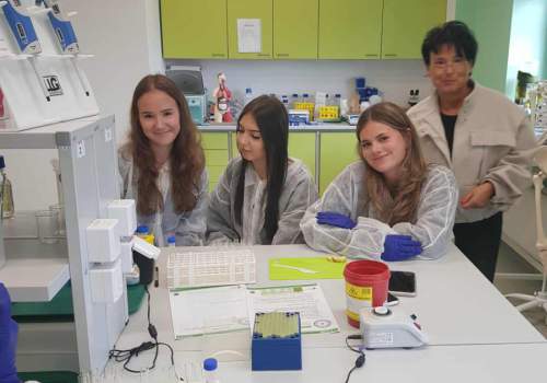 565237957_3725446911092706_5367841926205563527_n