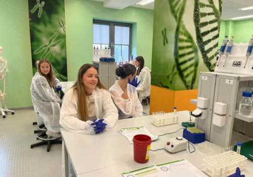 566522534_1301804711265062_2097619216663973788_n